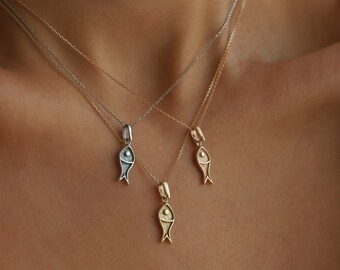 GiftJewelryShop Bronze Retro Style Venezuela Flag Heart Shaped Pendant Charm Necklaces