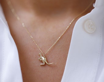 14K Gold Kangaroo Pendant, Chain Necklace, Gold Chain, Animal Lover, Everyday Jewelry, Gift for Her, Deer, Real Gold, Mother and Child, Joey