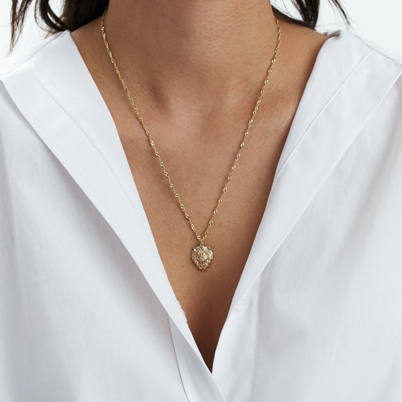 14K Gold Lion Head Singapore Chain 