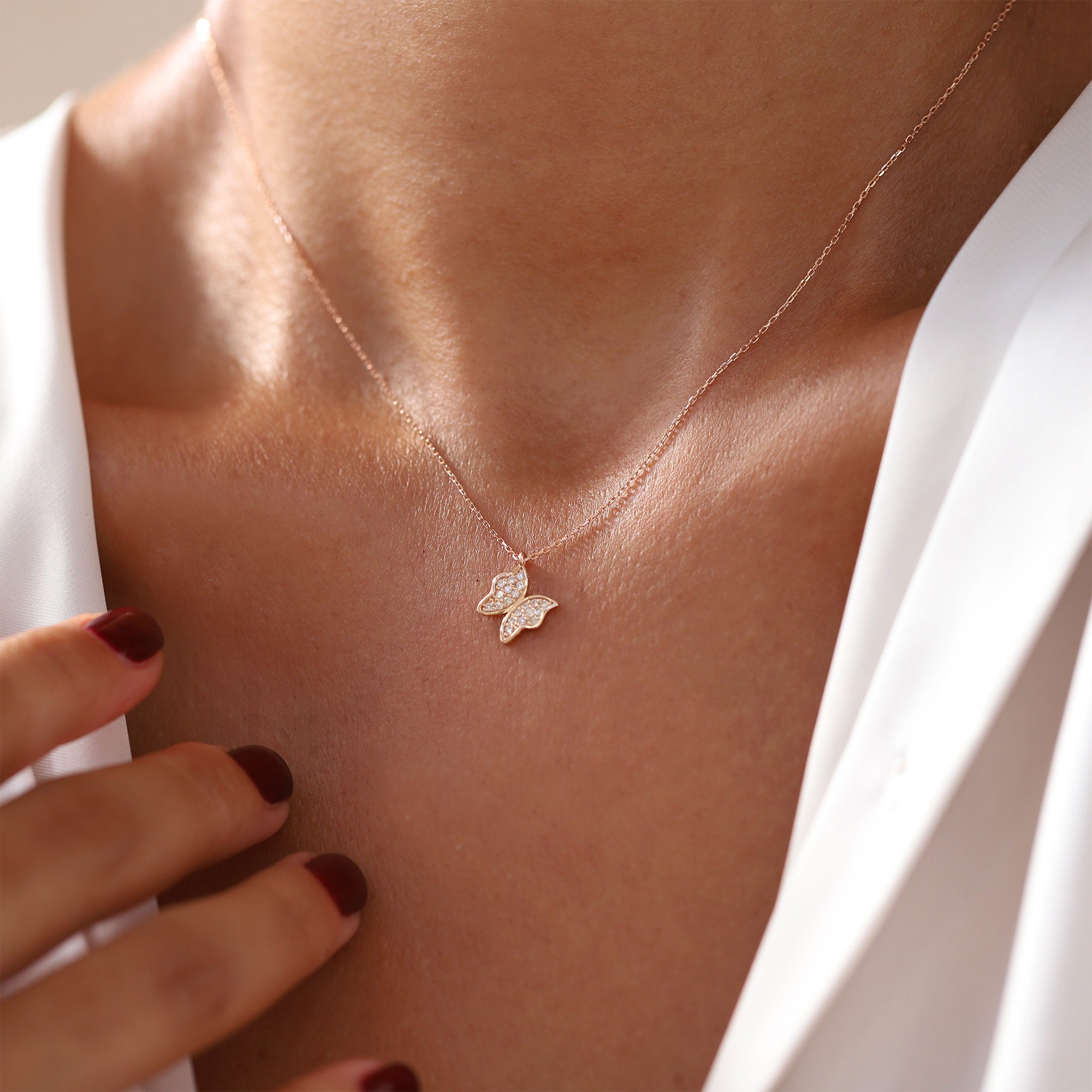 Delicata collana a forma di farfalla con diamanti, oro 14 carati, oro rosa, oro bianco, regalo per lei, San Valentino, ciondolo con diamanti, laurea, compleanno - Italia