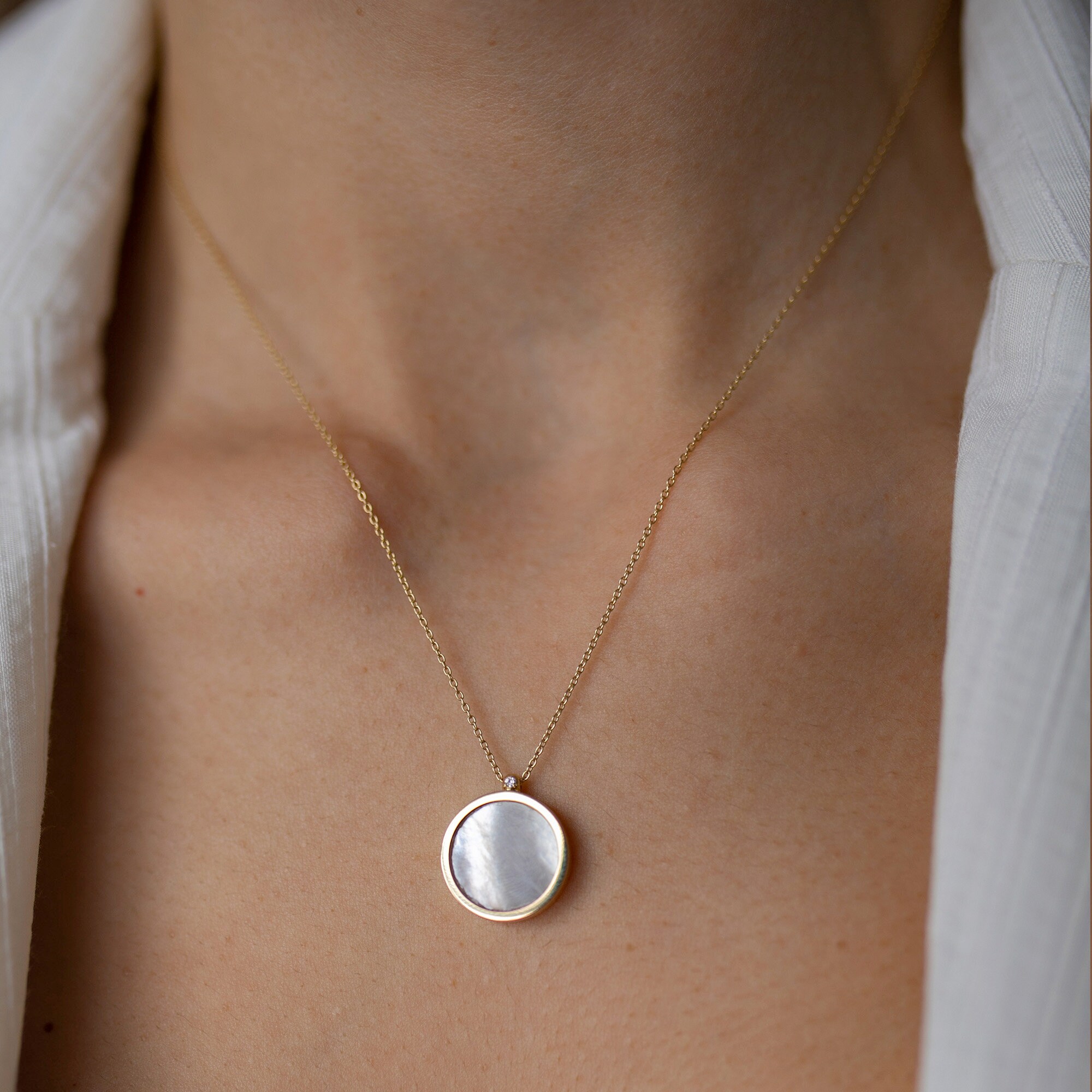 Mother of Pearl Necklace Pearl Coin 