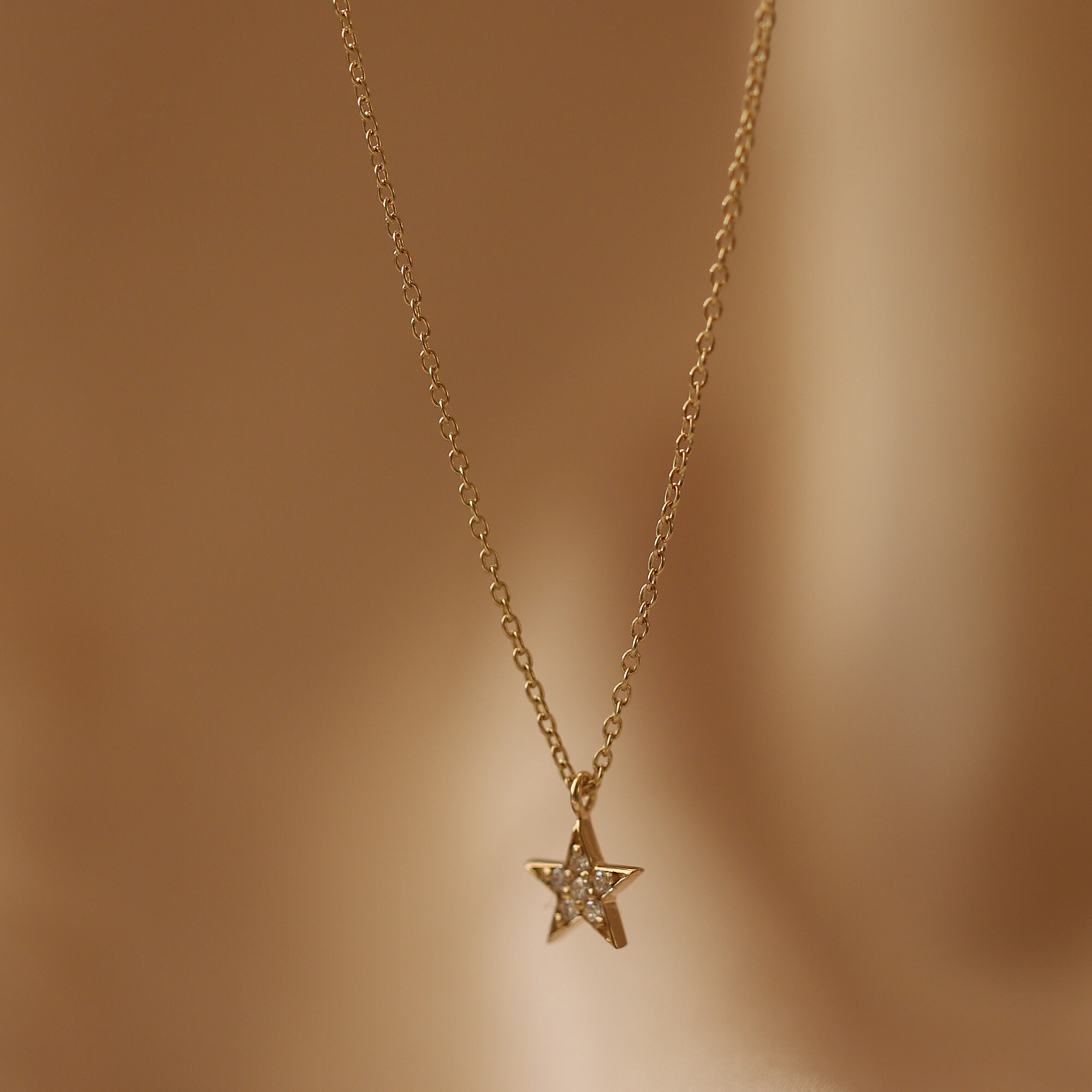 14K Gold Minimal Diamond Star Necklace,mini Star Necklace 