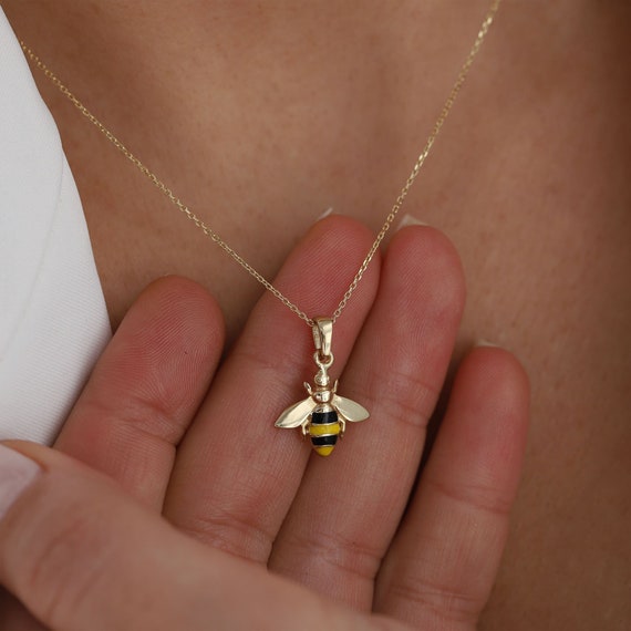 14k Yellow Gold Enamel Bumble Bee Pendant – Real Gold Charm For Necklace (Approx. 0.27g)