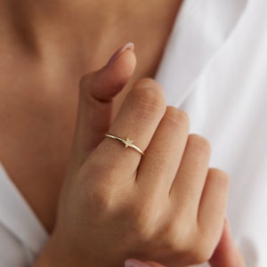 14K Gold Mini Star Ring: Dainty Celestial Jewelry
