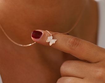 Collana con Smalto con Farfalla e Fiore in Argento Sterling - Jewelry