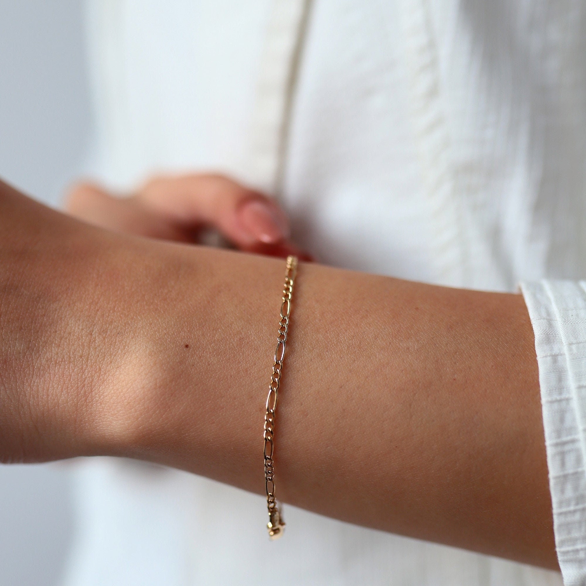Thin Figaro Chain Bracelet 14K Gold 