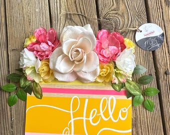 Yellow Hello (Flowers may vary)