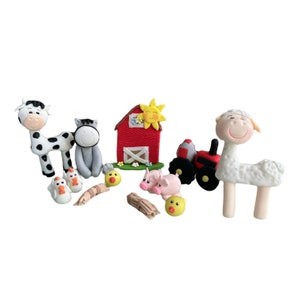 Farm Set cake toppers decor with barn and tractor - Cake decor for birthday & baby Shower parties - Party deco favors
