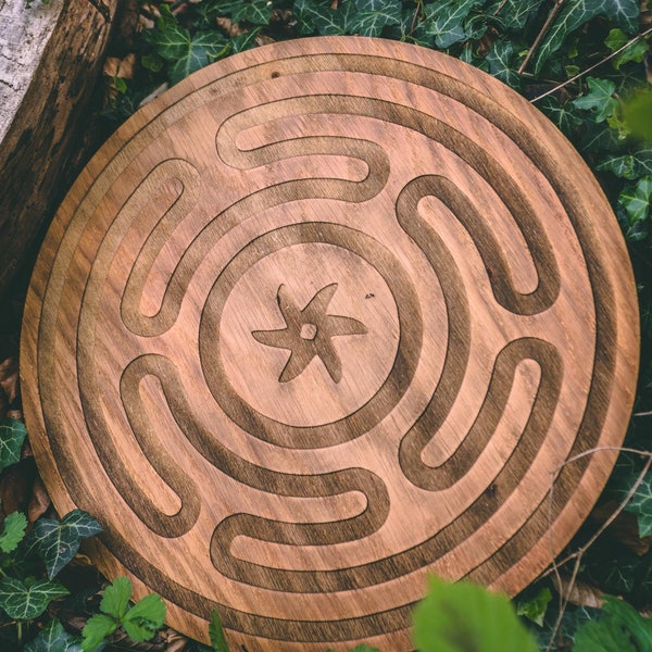 Small to medium Crystal grid board Hecate’s wheel Greek symbol wooden laser cut oak veneer 4-6 inches