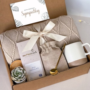 Sympathy gift Basket, Hygge Gift Box with Blanket, Sending a hug, Thinking of you, Bereavement, Encouragement gift, Care Package