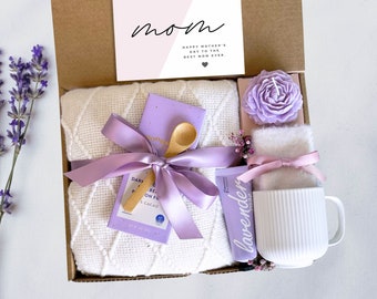 Happy Mother's Day Gift Box with Blanket & Socks | Gifts for Mom, Gift Basket for Her, Thank You Gift for Mom, Nana, Daughter, Friend, Wife