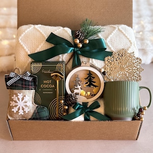 Christmas Gift Box | Hygge Gift Box, Gift Box for Women, Winter Gift Box, Self Care Gift Box, Christmas Care Package, Holiday Gift Box