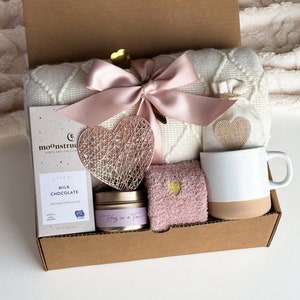 半額SALE★ for Basket Gift Classy Women Blanket With Box Gift Cozy , バッグ