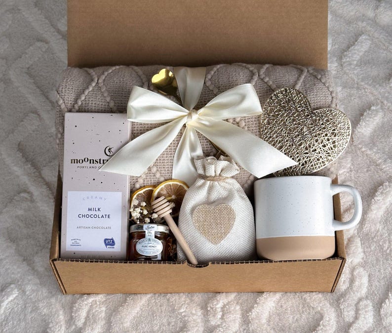 Halloween Gift Box for her, Halloween Gift Box for Daughter, Fall Gift Box, Halloween Gift Box with Pumpkin Light, Women's Halloween Box HONEY BLANKET