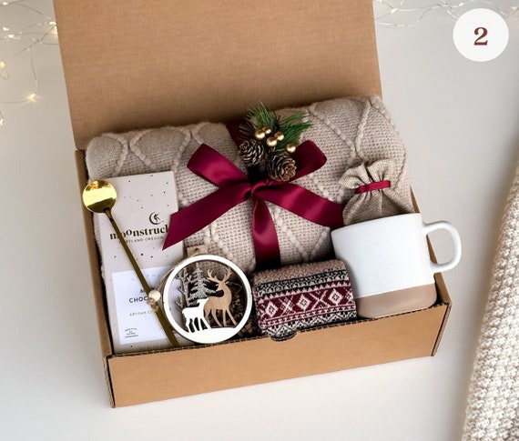  Christmas Gifts for Women, Unique Holiday Gift for Women, Her,  Mom, Wife, Girlfriend, Sister, Coworkers, Boss, Teacher, Nurse, Xmas  Tumbler Gifts Basket for Women Who Have Everything : Home & Kitchen