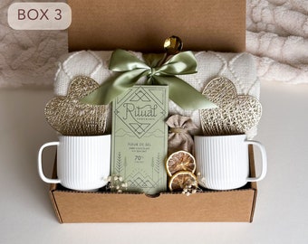 Valentine's Day Gift Box for Couples, Knit Blanket, Cozy Mug - Etsy
