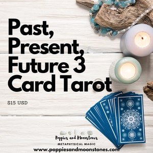 Lettura delle carte dei tarocchi del passato, presente e futuro
