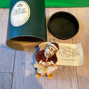 Harmony Kingdom kerstmanbeeldje