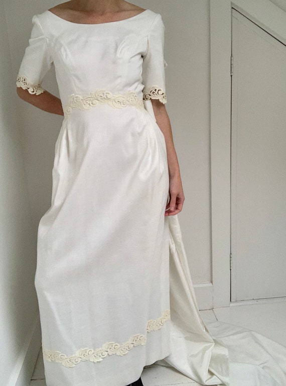 1960s linen wedding gown by Murray Hamburger - image 3