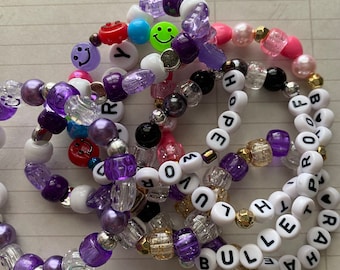 Conjunto de 16 pulseiras de amizade inspiradas no BTS