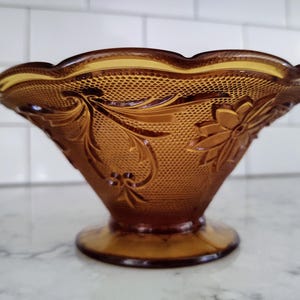 Vintage Amber Glass Footed Decorative Bowl Scalloped Rim Indiana Glass Floral Pattern Home Décor Kitchen Décor