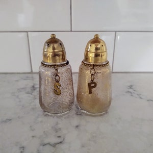Vintage Hazel Atlas Gold Glitter Salt & Pepper Shaker Set Rare with S and P Charms image 3
