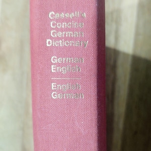 1966 Sasse Cassell's Concise English to German German to English Dictionary image 1