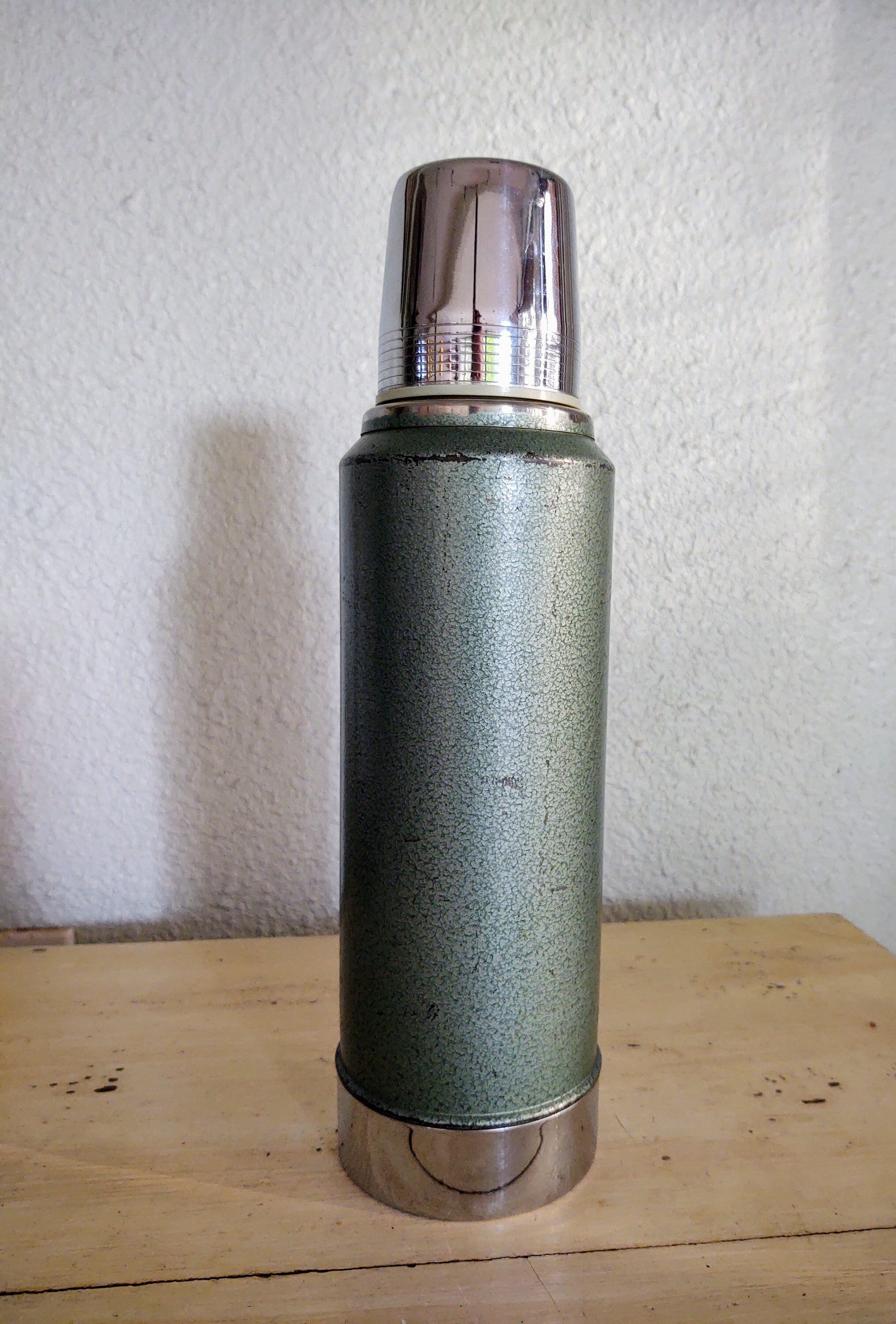 VTg Thermos Brand Stainless Steel Quart Vacuum Bottle #2464S Hot Drink  Winter