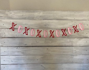 XOXO banner- Valentines Day Decor- Hearts Banner- love and hugs banner- Valentines Day Banner