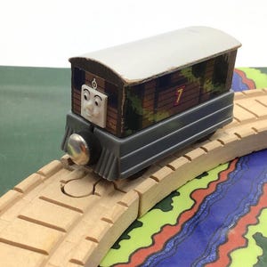 Thomas & Friends 1st Edition Toby Sticker Decals Flat Magnet Stapled Bottom Vintage 1993 Wooden Railway Train
