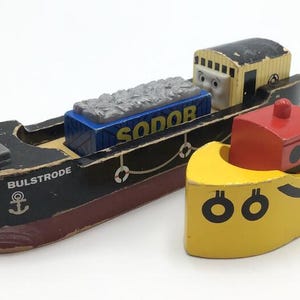 Thomas & Friends Bulstrode and Tugboat Fish Cargo Crate Barge Wooden Railway Vintage Retired