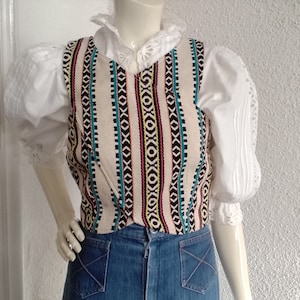2000 cropped vest H&M spring tailored gilet ethnic style vest colorful striped vest V-neck folk rustic style vest 38 size cotton polyester