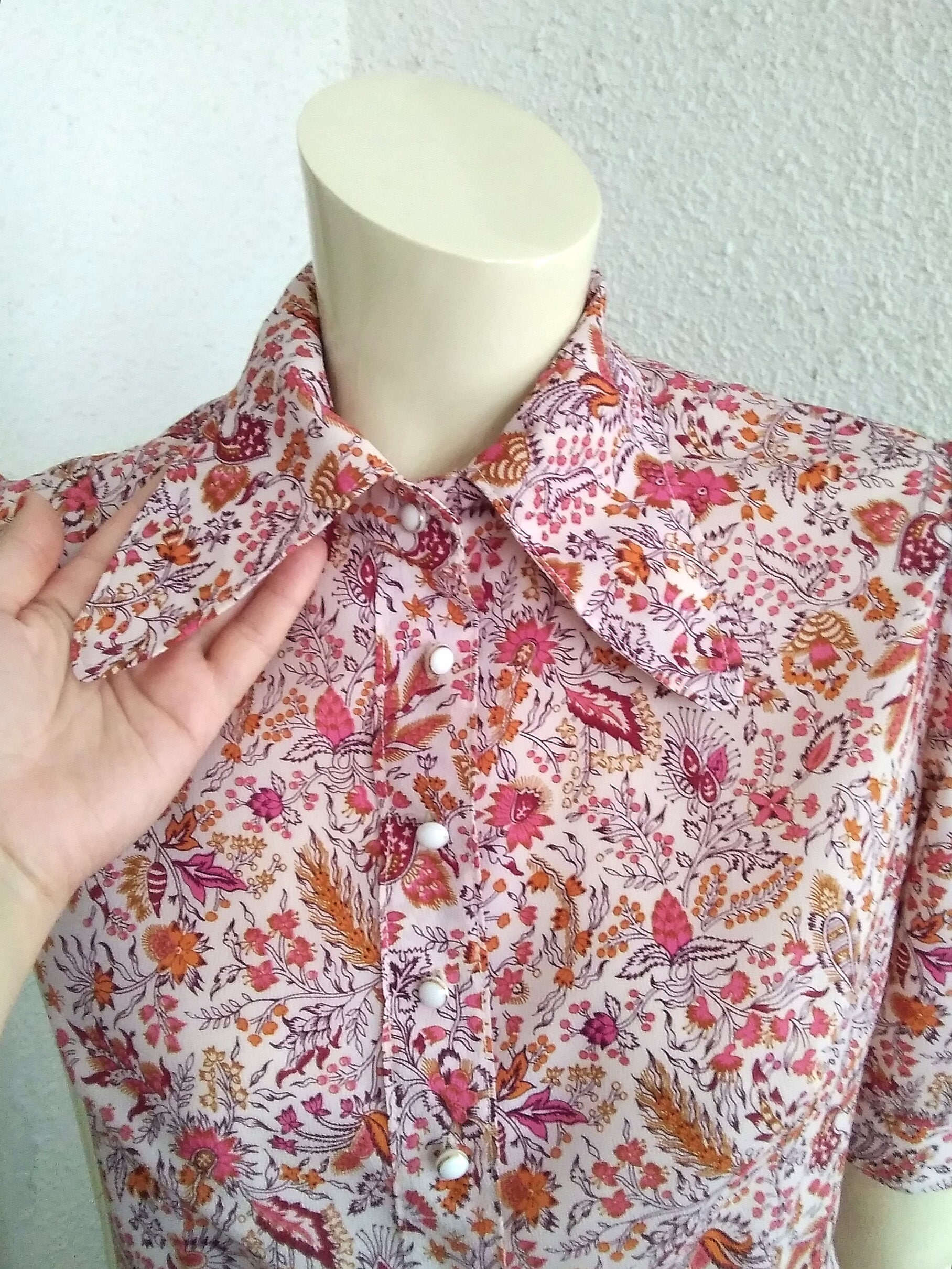 70s Authentic Dog Ear Collar Blouse Handmade Puffy Sleeve Disco Retro