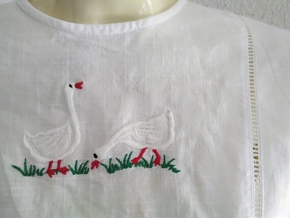 80s embroidered blouse white cotton blouse novelt… - image 4