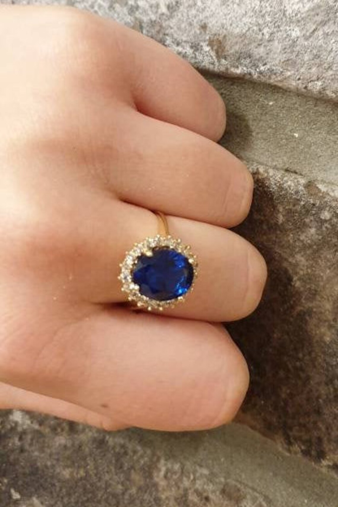 Stunning 9ct Gold & Silver Blue Sapphire & CZ Princess Diana Style Large Cluster Ring - Size S, Perfect For Engagement
