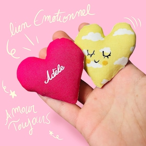 Ayuda de separación con forma de corazón y bolsillo, de tela, para niños con separación difícil en la escuela y la guardería.