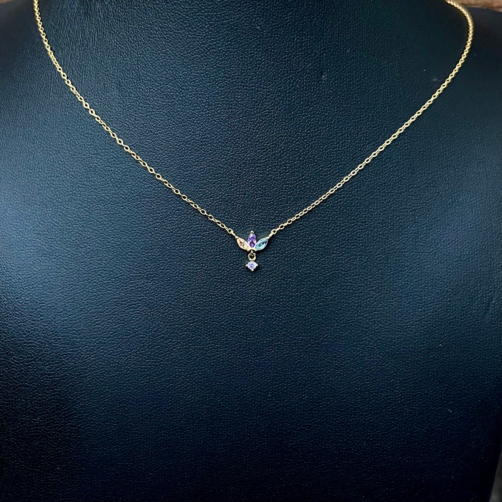 Petals and Pavé Small Pendant Necklace