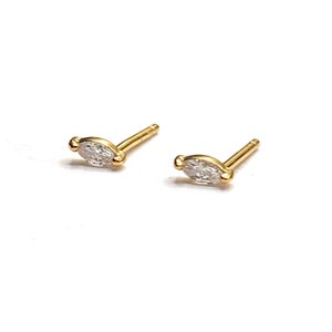 Tiny sparkling marquise ear studs, tiny gold ear studs, cartilage earring, CZ, rhombus ear studs, 2nd piercing ear stud