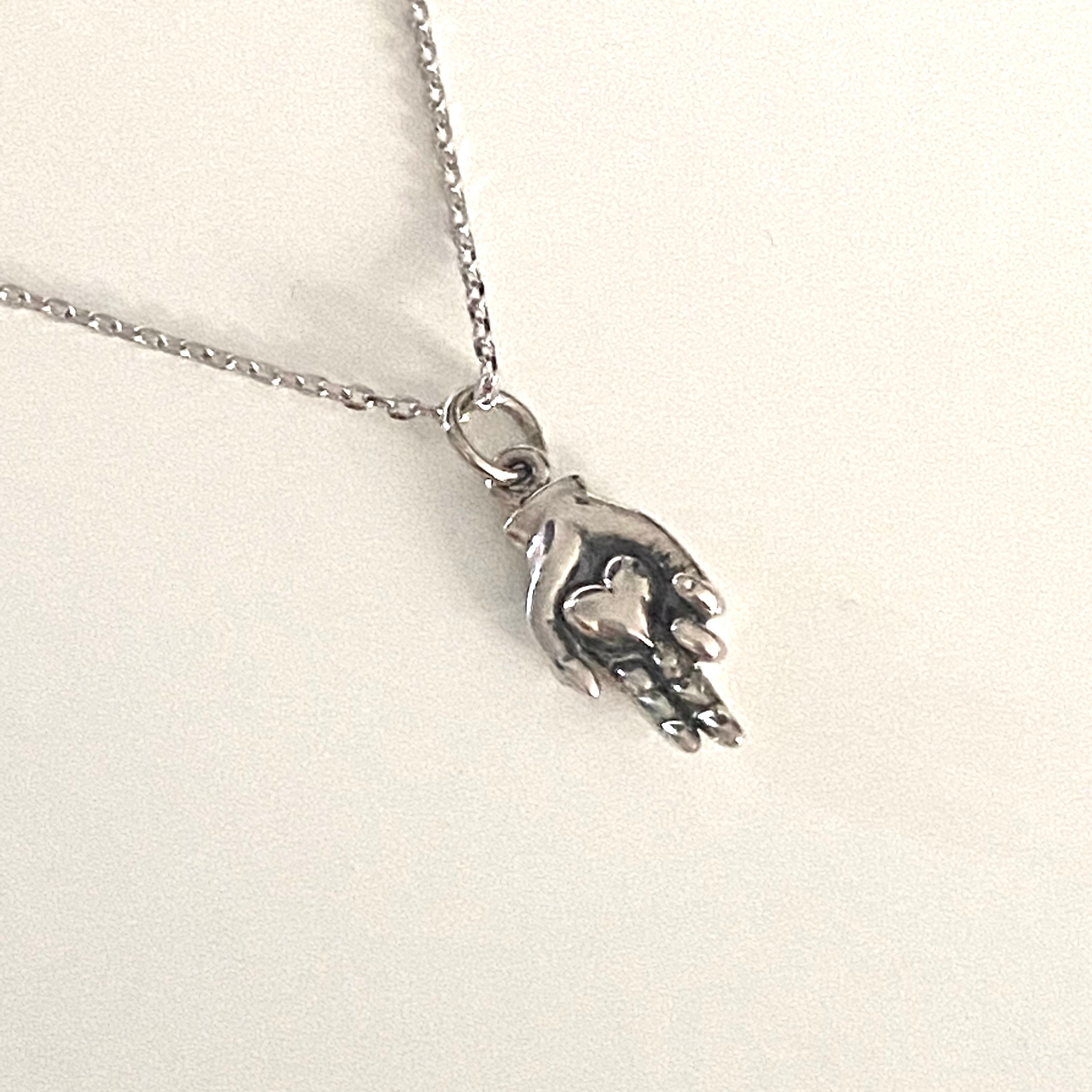 ネックレス・ペンダント ROMANTINUER SN83 NECKLACE SILVER HEART STRING Hand and Heart Necklace, Love Silver Pendant, Valentine's