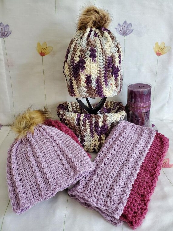 The Ripple Crochet Slouch/beanie Hat W/faux Fur Pomp & Cowl  display picture 1