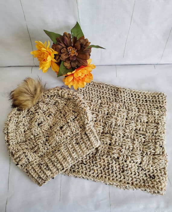 The Basket Weave Crochet Slouch Hat Beanie W/faux Fur Pomp  display picture 1
