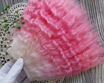 Mohair weft. Raspberry marshmallow. Mohair doll hair organic
