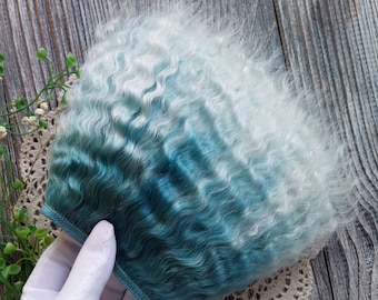 Mohairväft. Ombre: Smaragd. Mohair dockhår ekologiskt