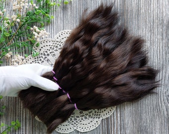 Capelli di bambola in mohair (castano scuro) capelli organici. Capelli da bambola. Fili di mohair Ciocca di mohair Riccioli di mohair Capelli rinati Capelli di Paola Parrucca di mohair Parrucca bjd