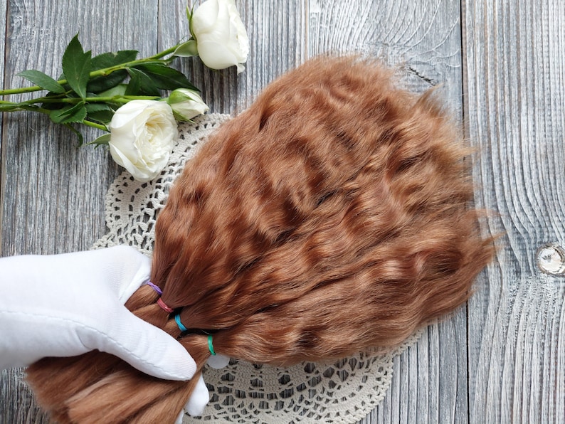 Doll hair. Made from natural Angora goat hair. Perfectly suitable as a hair for dolls. Mohair doll hair is also great for making doll wigs.