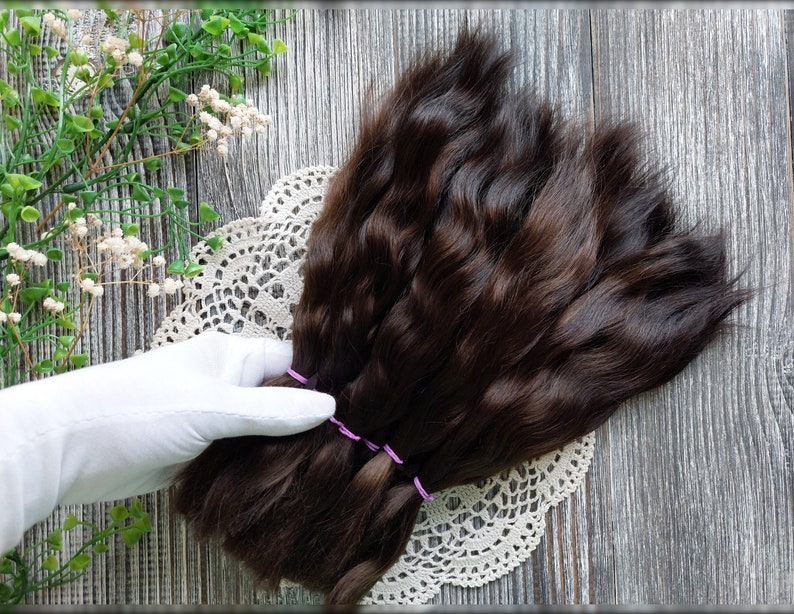 Doll hair. Made from natural Angora goat hair. Perfectly suitable as a hair for dolls. Mohair doll hair is also great for making doll wigs. Color