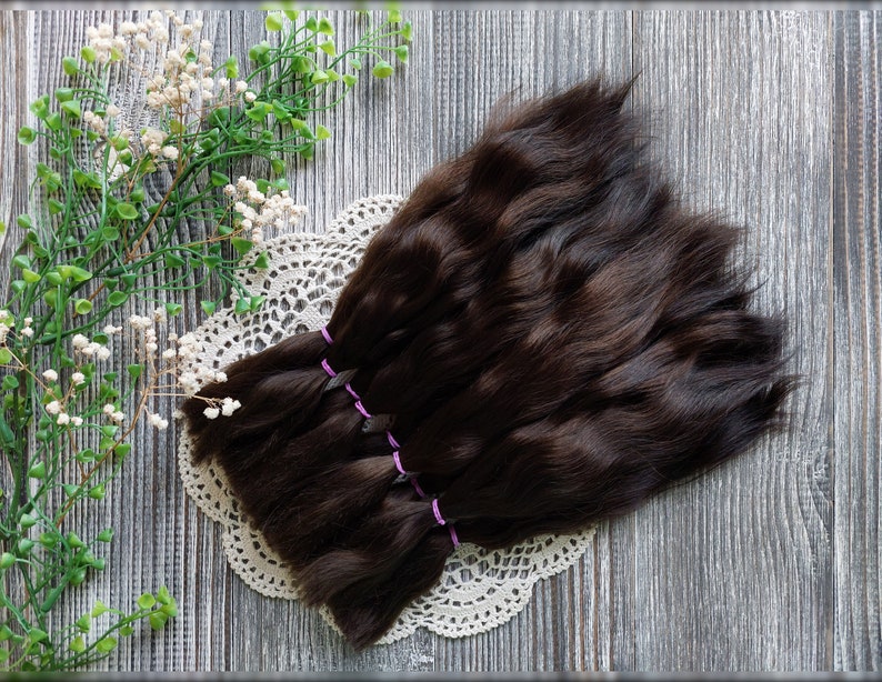 Doll hair. Made from natural Angora goat hair. Perfectly suitable as a hair for dolls. Mohair doll hair is also great for making doll wigs. Color