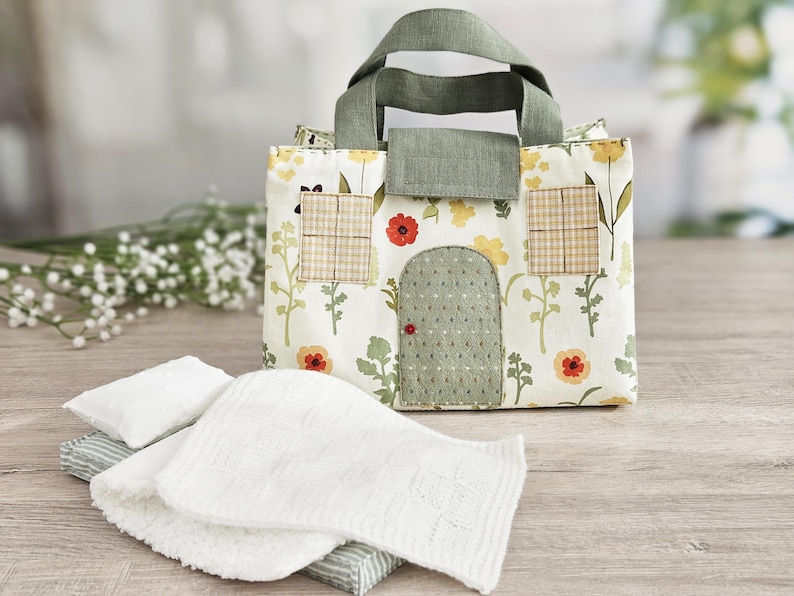 Dollhouse bag with bedding set, pillow and blanket for dolls, sewing pattern PDF