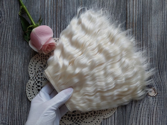Mohair weft. Blond. Mohair doll hair. Premium Soft Angora
