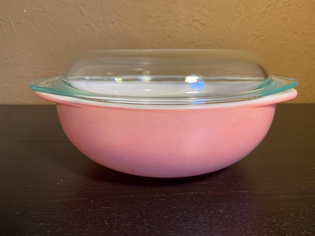 Super-cute Vintage Pink Pyrex Casserole -- 024 / 2 Quart | With Lid ...